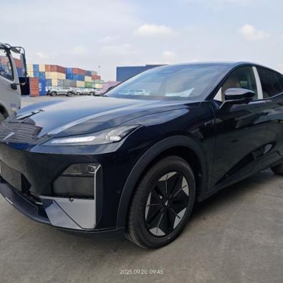 Электромобиль Deepal S07 расширенная версия до 2025 года.